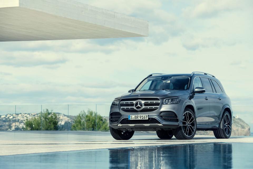 View Photos of the 2020 Mercedes-Benz GLS