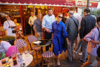 PARIS, FRANCE - JULY 25: Ben Affleck and Jennifer Lopez are seen at Le Flore en l'Île on July 25, 2022 in Paris, France. (Photo by Pierre Suu/GC Images)