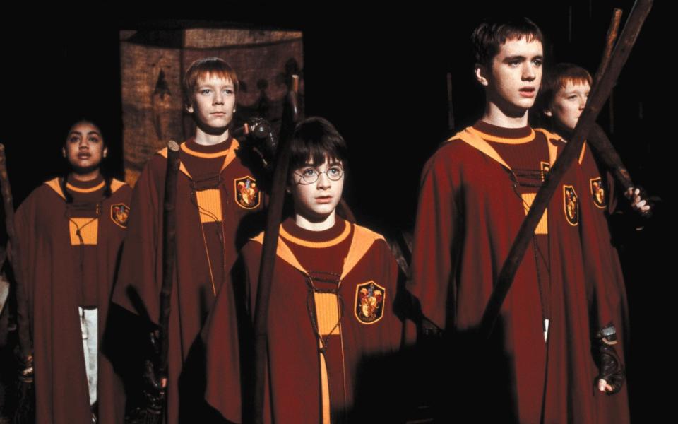 Daniel Radcliffe (centre) as Harry Potter - Peter Mountain