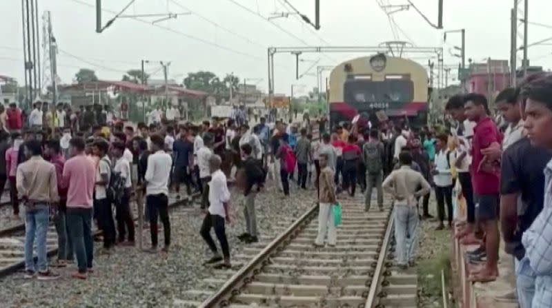 Protest against "Agnipath scheme" in Jehanabad