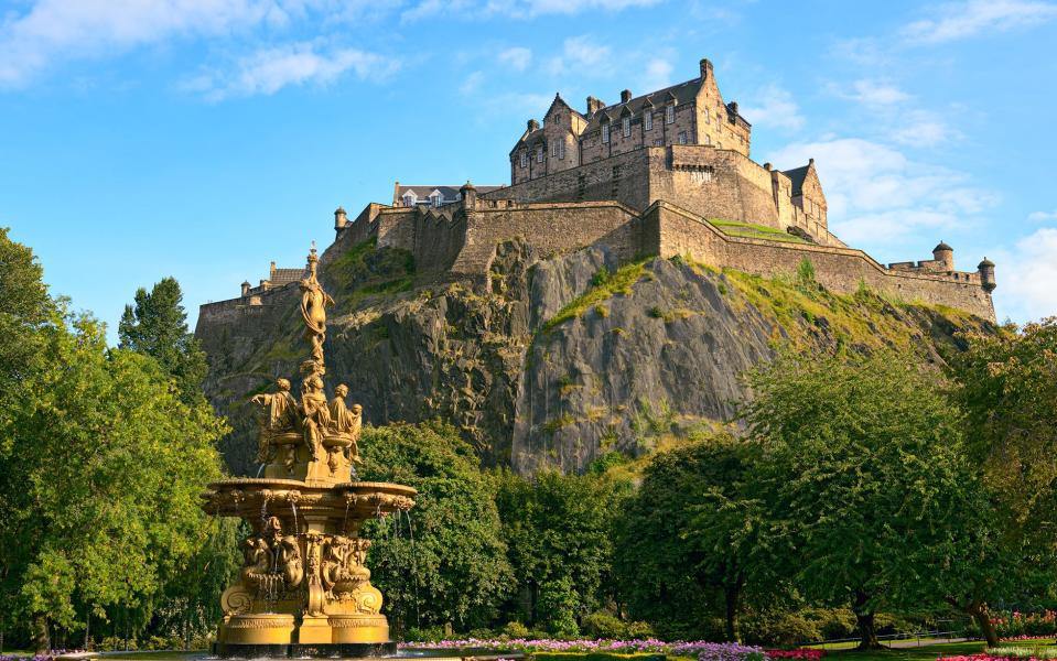 edinburgh - godrick/istock