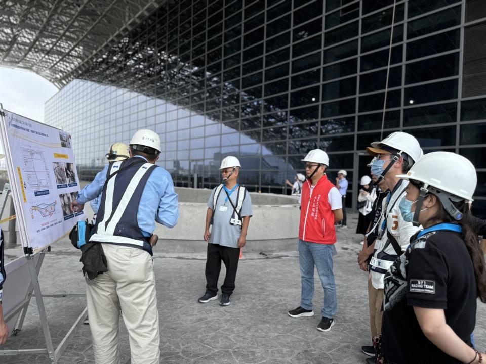 ▲台中國際會展中心為全台屋頂曲面最複雜、使用最多空間桁架的會展中心。(圖/台中市政府提供)