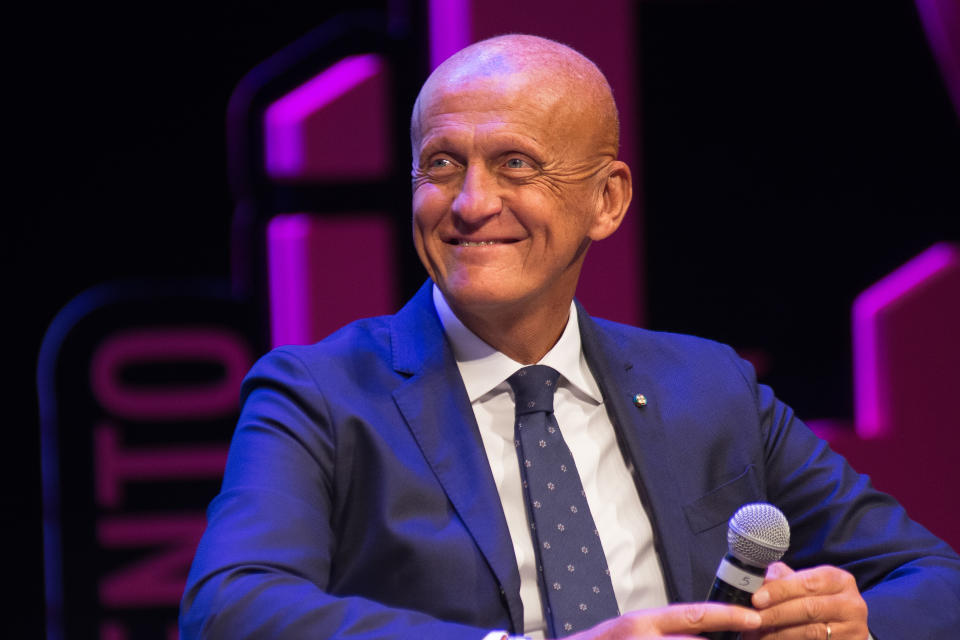 "Nos complace poder contar por primera vez en la historia del Mundial con las árbitras", expresó Pierluigi Collina, presidente de la Comisión de Árbitros de la FIFA. (Photo by Massimo Bertolini/NurPhoto via Getty Images)