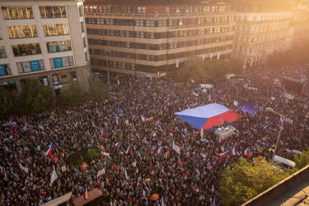 Demonstrators hold a rally demanding resignation of Czech Prime Minister Andrej Babis in Prague, Czech Republic, May 21, 2019. REUTERS/Bundas Engler