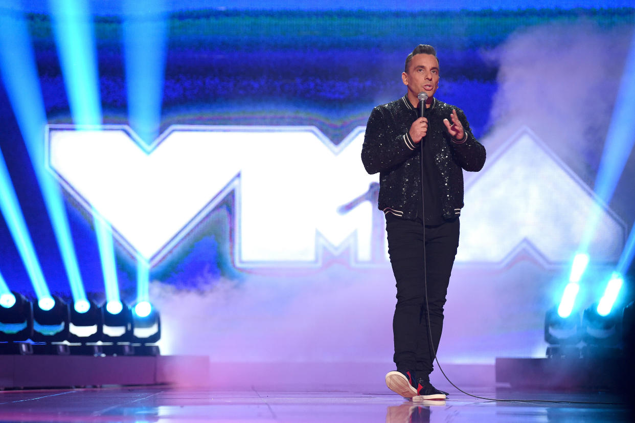 Sebastian Maniscalco hosts the 2019 MTV Video Music Awards at Prudential Center on Aug. 26 in Newark.&nbsp; (Photo: Dimitrios Kambouris/VMN19 via Getty Images)