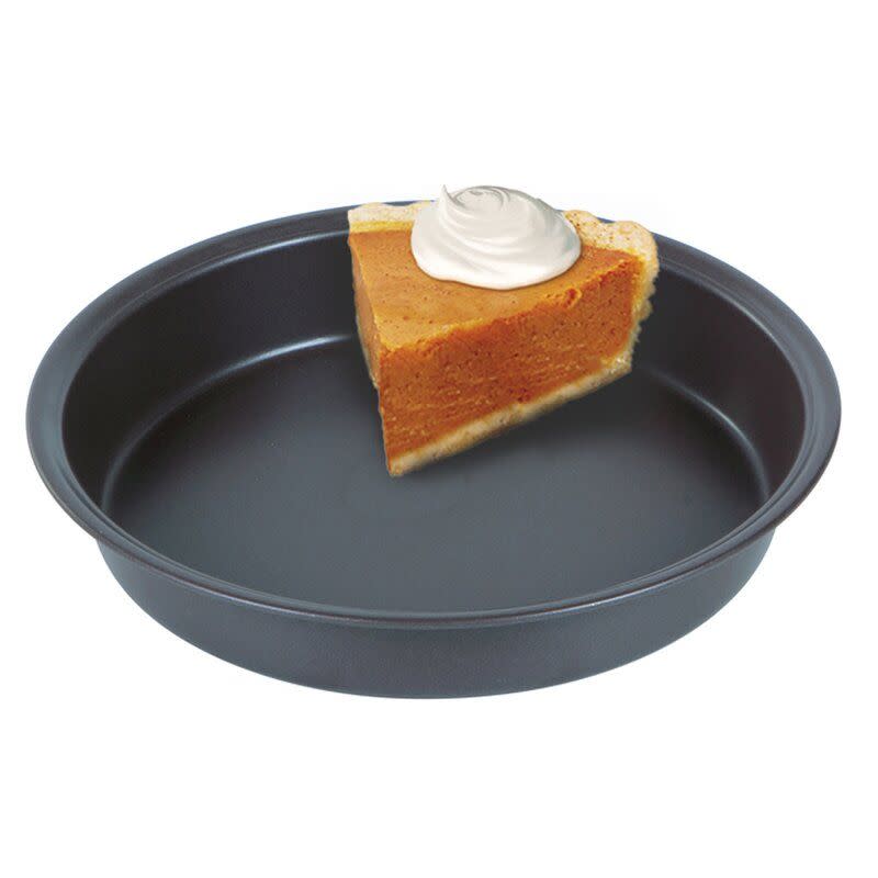 4) Cuisinox Non-Stick Pie Pan