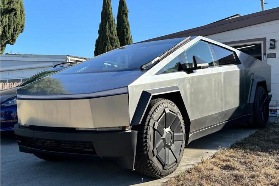 ¿La Cybertruck de Tesla se oxida bajo la lluvia?