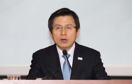 South Korea's Prime Minister and acting President Hwang Kyo-ahn speaks during a meeting at the Government Complex in Seoul, South Korea February 27, 2017. Yonhap/Baek Seung-ryol via REUTERS