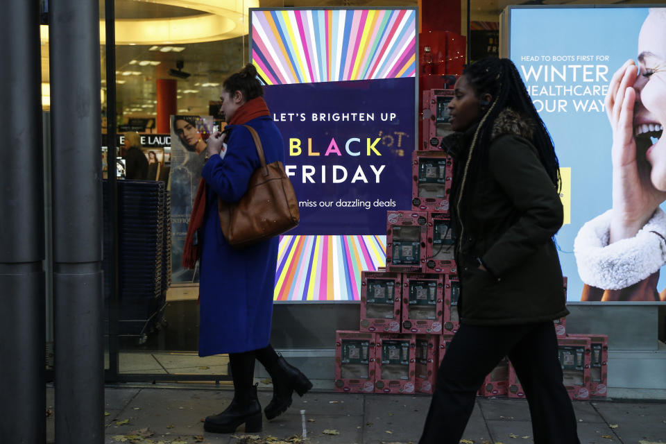 LONDON, ENGLAND - NOVEMBER 20: A Boots store advertises sales ahead of the Black Friday sales on November 20, 2019 in London, England. (Photo by Hollie Adams/Getty Images)