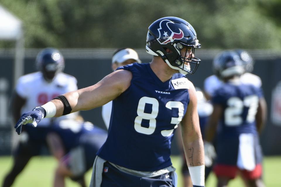 texans-antony-auclair-out-browns-eye-injury