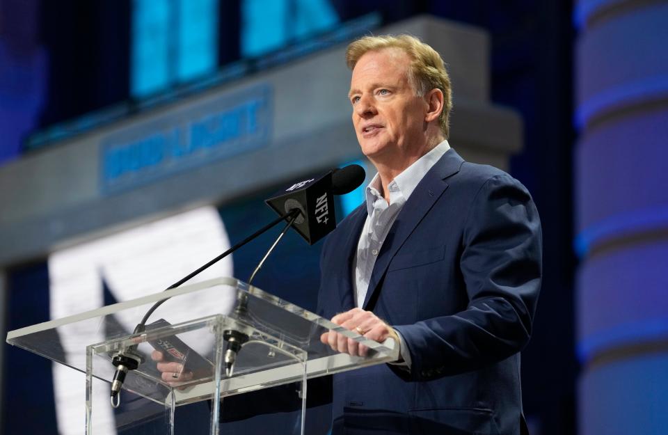 NFL Commissioner Roger Goodell announces the No. 33 pick for the Tennessee Titans at the 2023 NFL football draft, Friday, April 28, 2023, in Kansas City, Mo. The Titans picked Kentucky quarterback Will Levis.
