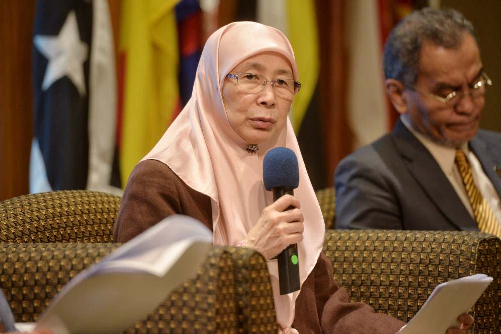 Deputy Prime Minister Datuk Seri Dr Wan Azizah Wan Ismail speaks during the press conference in conjunction with National Cost of Living Action Council meeting in Putrajaya June 25, 2019. ― Picture by Shafwan Zaidon