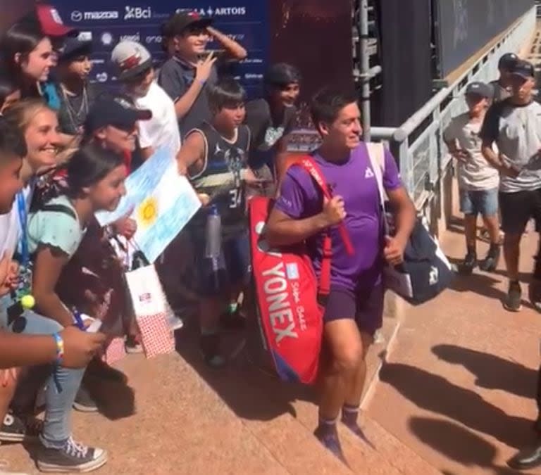 Sebastián Báez, posando en el ATP 250 en Santiago de Chile