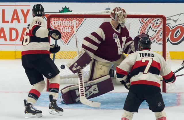 Photos: Senators-Canucks Heritage Classic in BC Place - The Hockey News