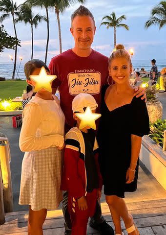 <p>Sarah Michelle Gellar/ Instagram</p> Photo of Freddie Prinze Jr and Sarah Michelle Gellar with their kids