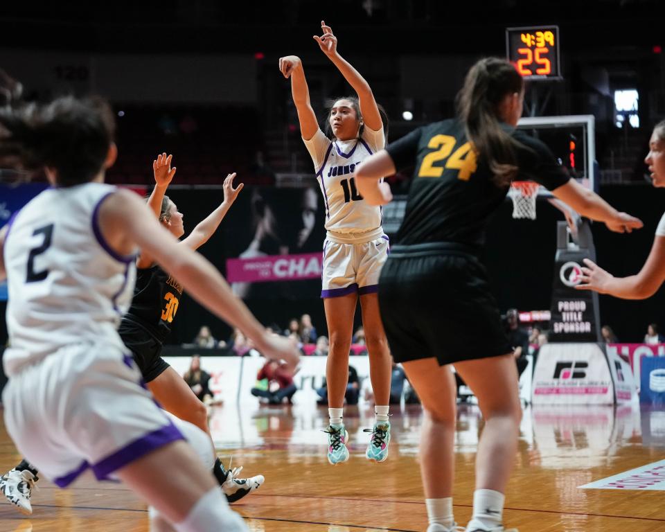 Johnston guard Jenica Lewis is heading into her sophomore year on a team that should contend for a state title.