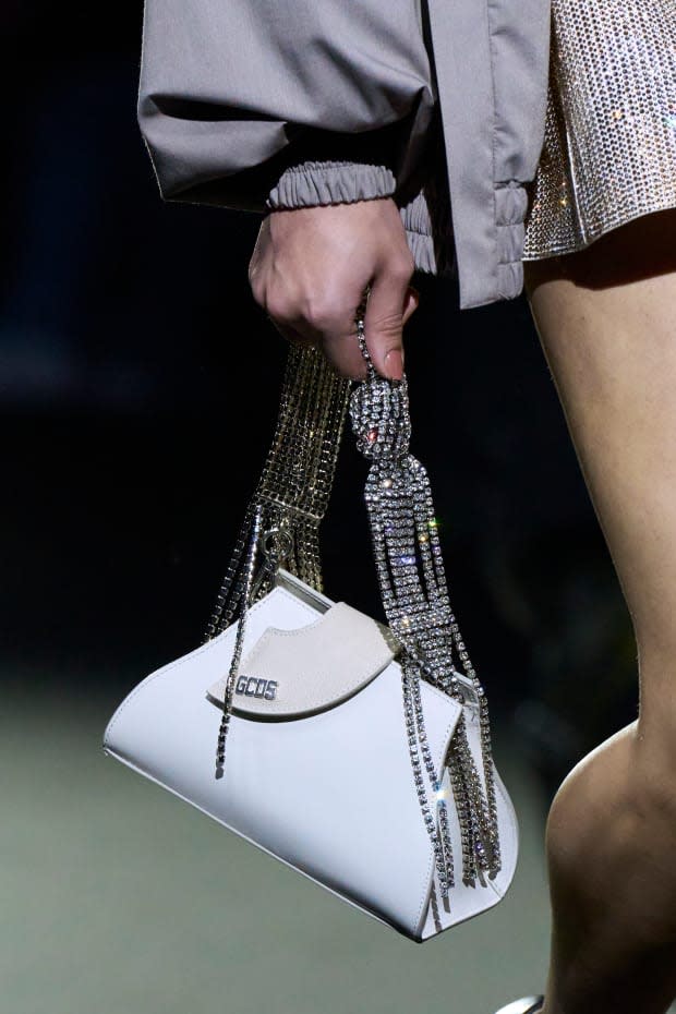 The 29 Best Spring 2023 Bags From Milan Fashion Week - Fashionista