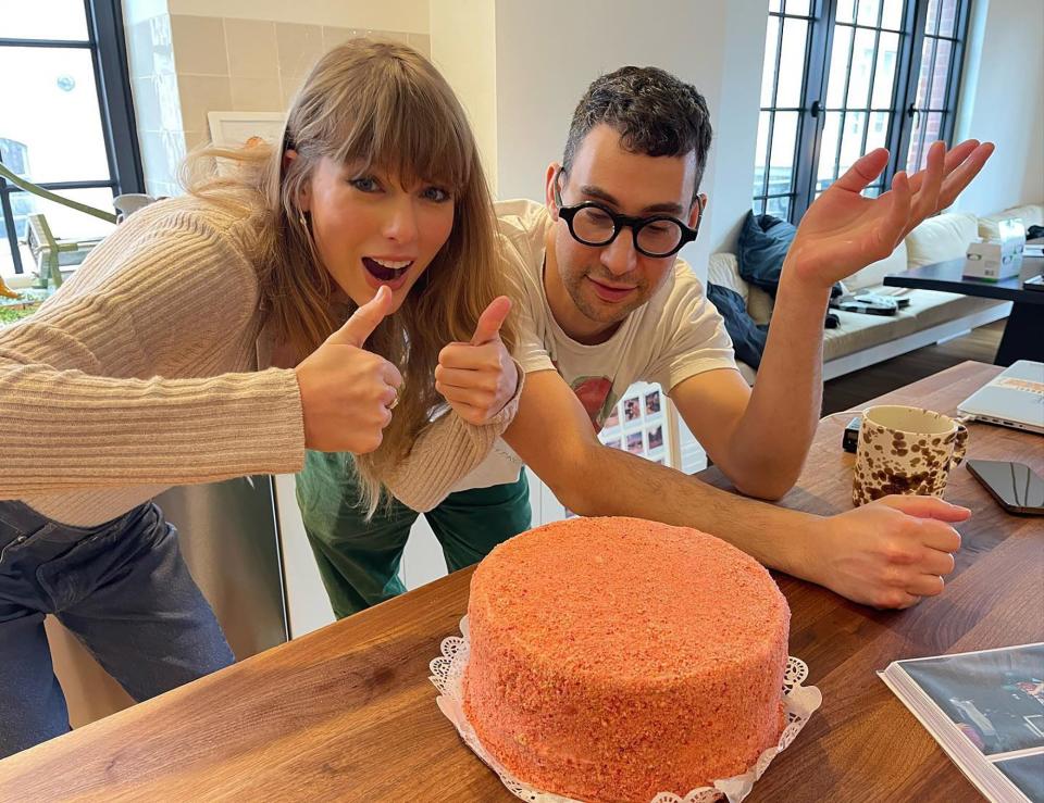 Taylor Swift/Instagram.. https://www.instagram.com/p/Cj9ir4EOrL4/