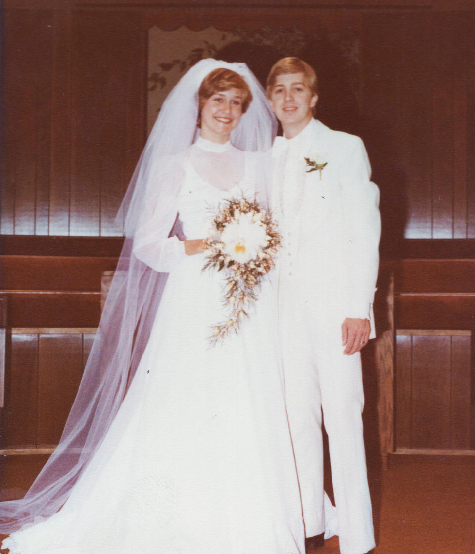 Christine and Stephen Beal on their wedding day. (via Dateline)
