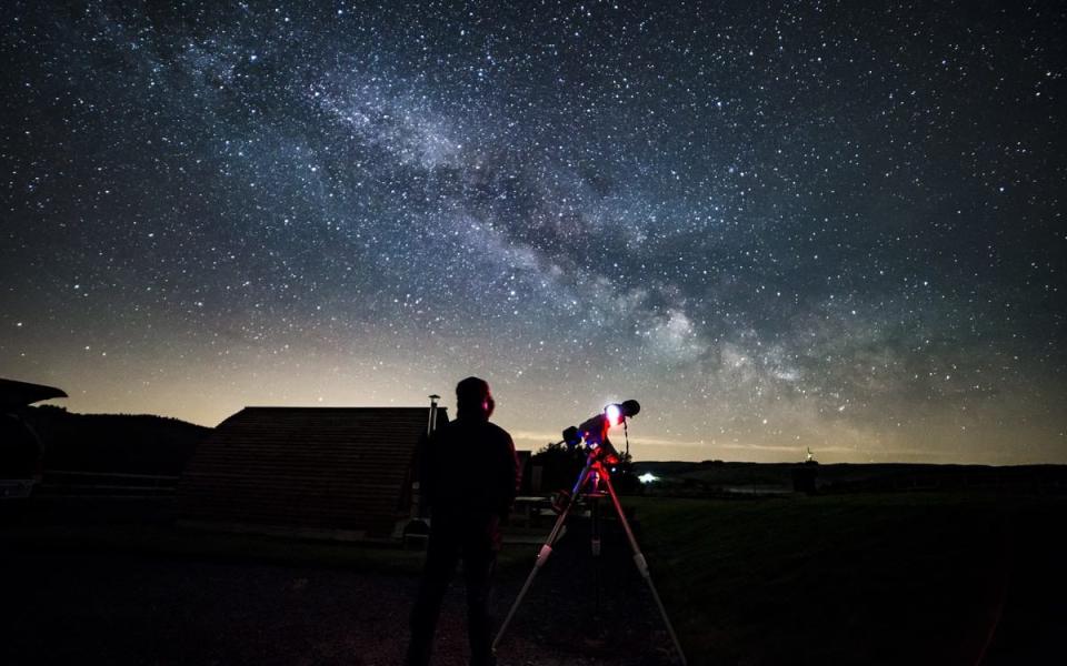 Dark Sky Wales Stargazing Experience for two - Virgin Experience Days
