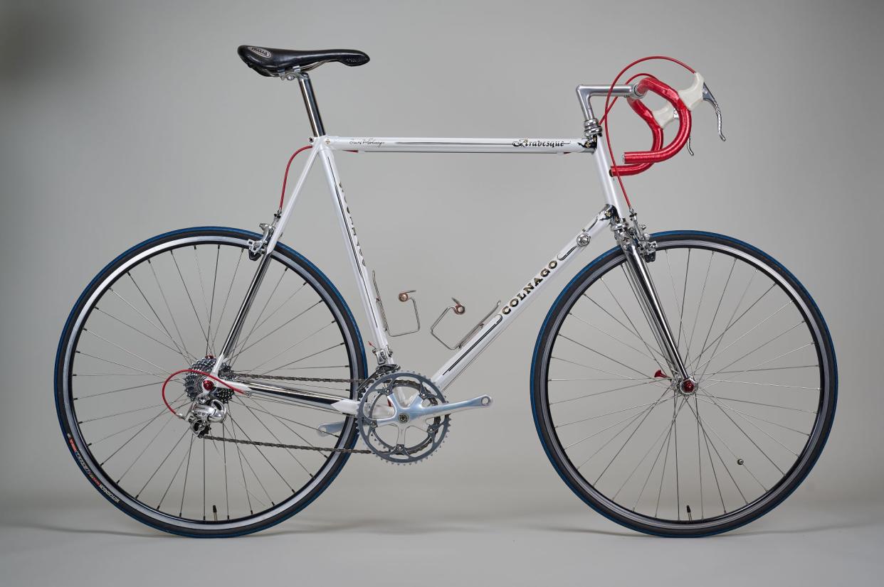  2015 Colnago Arabesque road bike shot from the side 