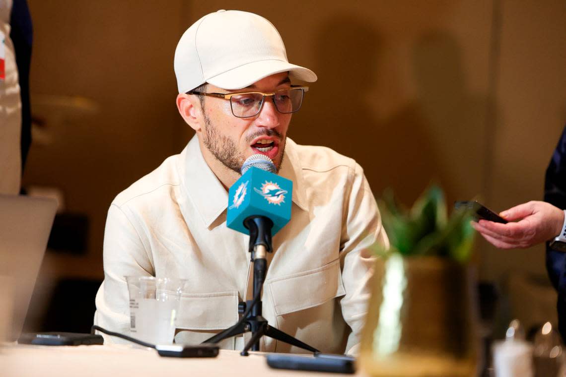 Mar 25, 2024; Orlando, FL, USA; Miami Dolphins head coach Mike McDaniel talks to media during the NFL annual league meetings at the JW Marriott. Mandatory Credit: Nathan Ray Seebeck-USA TODAY Sports Nathan Ray Seebeck/Nathan Ray Seebeck-USA TODAY Sports