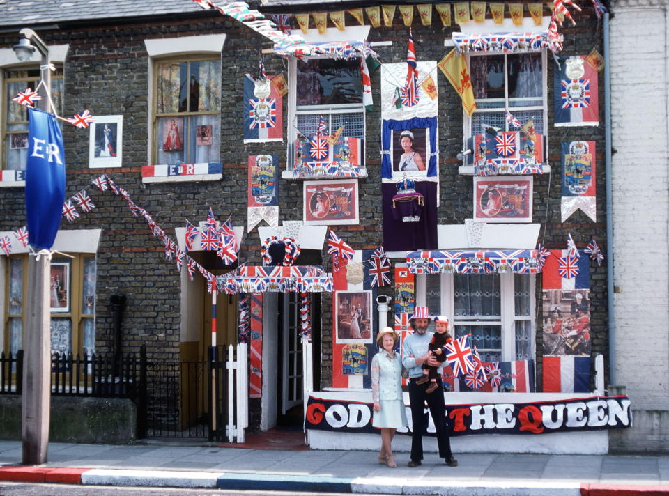 A house in Fulham ready for the Silver Jubilee celebrations. (Getty)