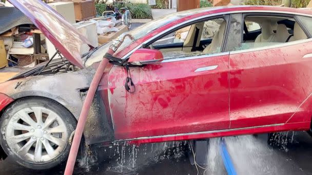 PHOTO:  Officials in Florida said they have dealt with a string of electric vehicle fires that were caused by Hurricane Ian flooding. (ABC News)