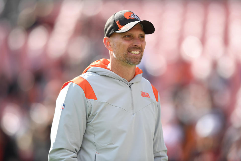 CLEVELAND, OHIO – OCTOBER 31: Cleveland Browns wide receivers coach Chad O’Shea smiles during warmups before a game against the Pittsburgh Steelers at FirstEnergy Stadium on October 31, 2021 in Cleveland, Ohio. (Photo by Nick Cammett/Getty Images)