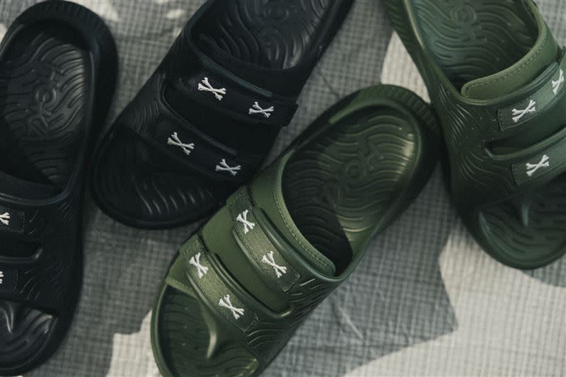 HOKA ORA LUXE X WTAPS聯名鞋款，台灣市場推出兩款限量新色碳岩黑、軍事綠 。（圖／品牌業者提供）