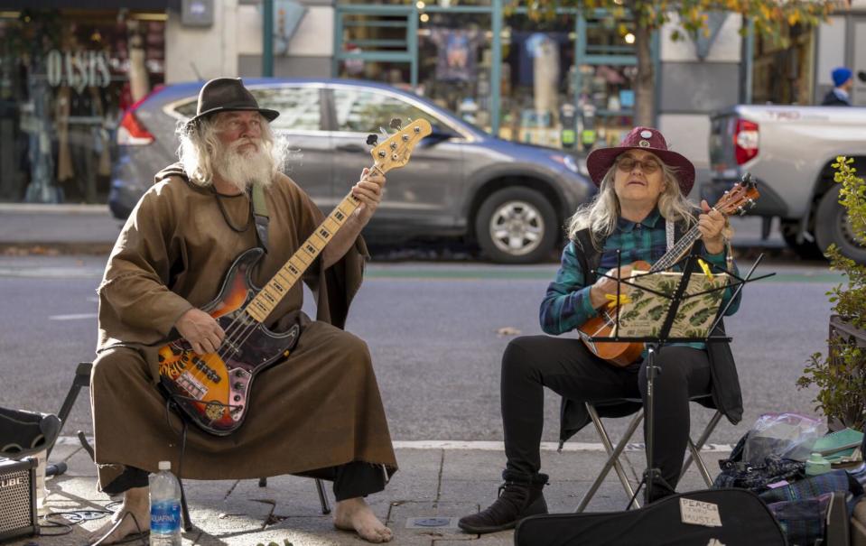 Street musicians in downtown Santa Cruz