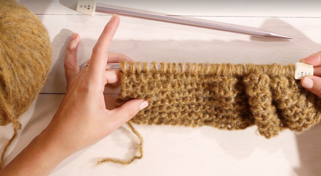 Follow These Step-by-Step Instructions to Knit Your Very Own Garter Stitch  Scarf This Season