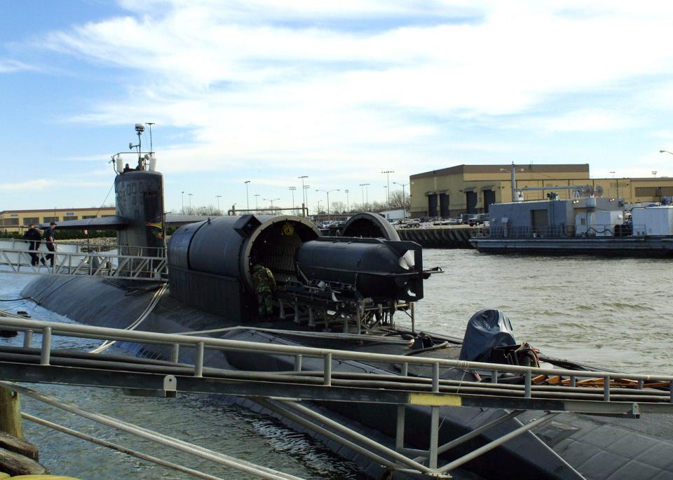 A US Navy Seal Delivery Vehicle onboard Los Angeles-class attack submarine USS Dallas