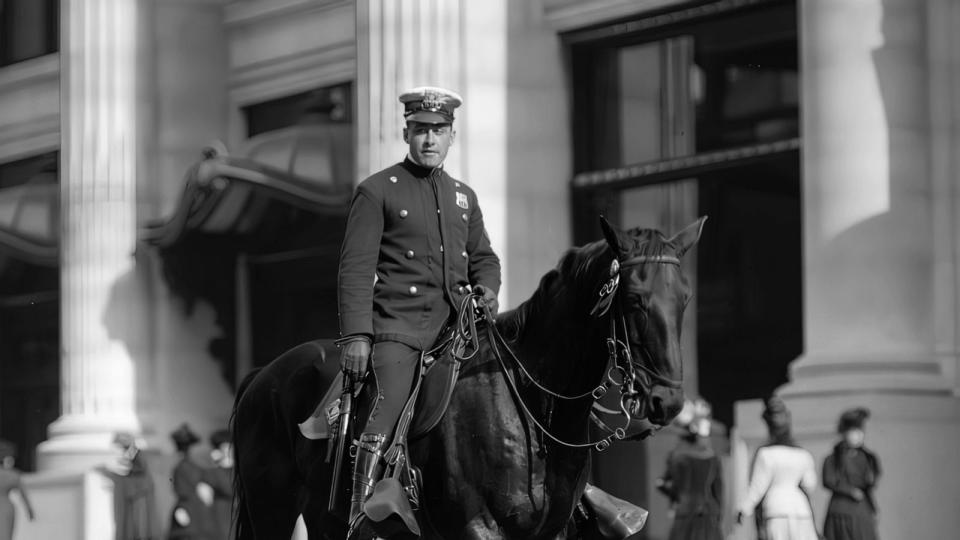 PHOTO: A police officer mounted on horseback is shown in Northern U.S. city, circa 1900-1910. (Library of Congress)