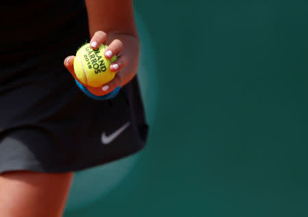 Tennis - French Open - Roland Garros, Paris, France - May 28, 2018 General view of Belarus' Victoria Azarenka holding a tennis ball during her first round match against Czech Republic's Katerina Siniakova REUTERS/Christian Hartmann