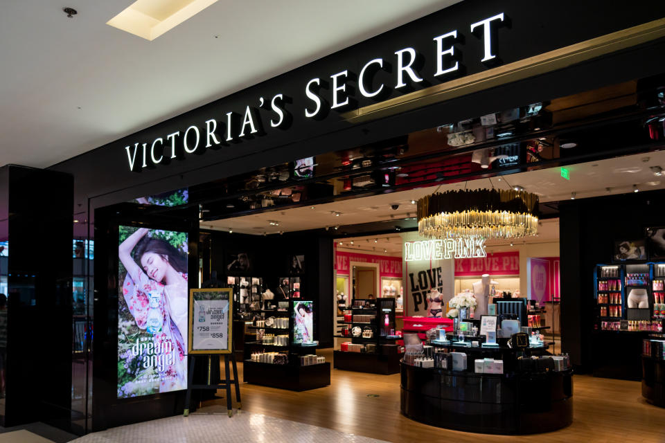A Victoria's Secret store front