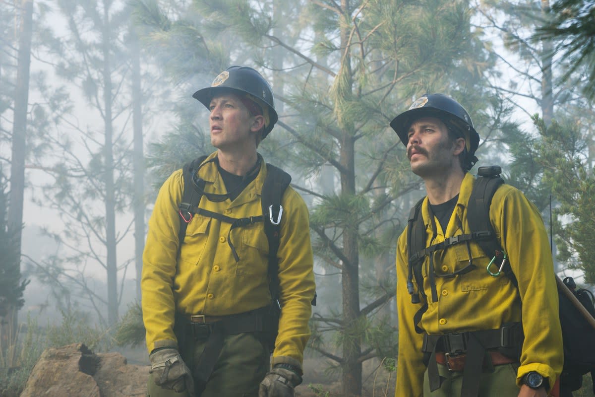 Miles Teller and Taylor Kitsch in <em>Only the Brave</em>. (Photo: Sony Pictures)