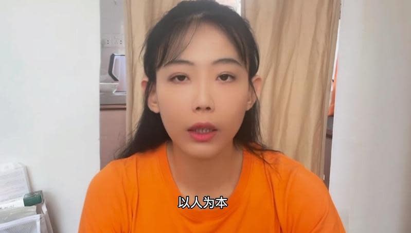 特技演員陳竹音在微博po出影片，稱讚中國政府，「在疫情下，我的生命、健康都是被政府『以人為本』，以廣大底層人民的生命及健康為第一優先。」（翻攝自微博）