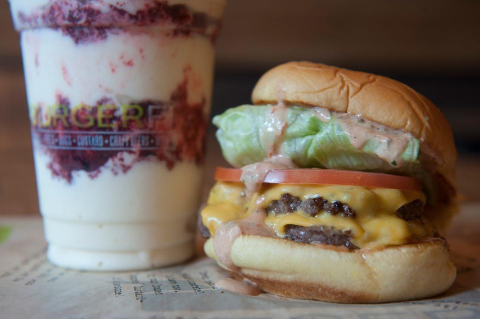 Order burgers, chicken sandwiches, concretes and more at BurgerFi.