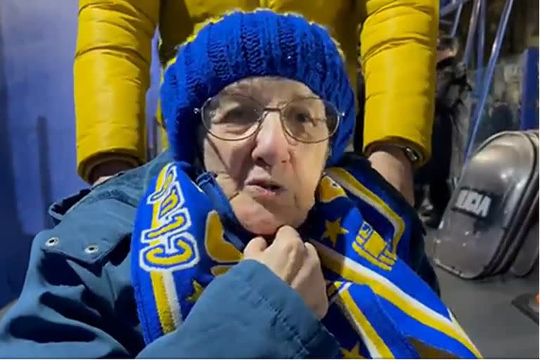 La historia de Elena, la hincha de Boca que a sus 92 años asistió por primera vez a La Bombonera