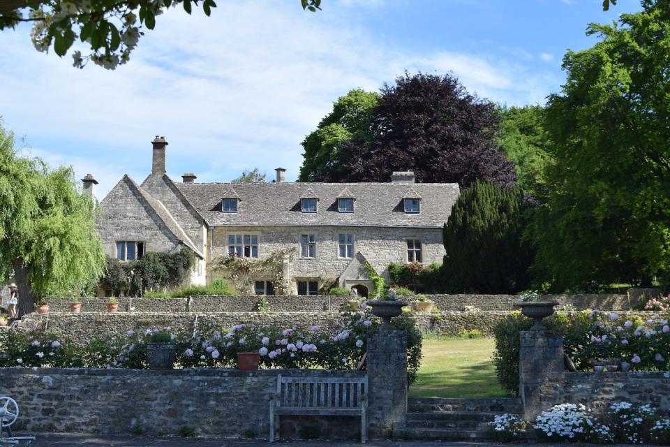 17) Painswick Lodge, Cotswolds