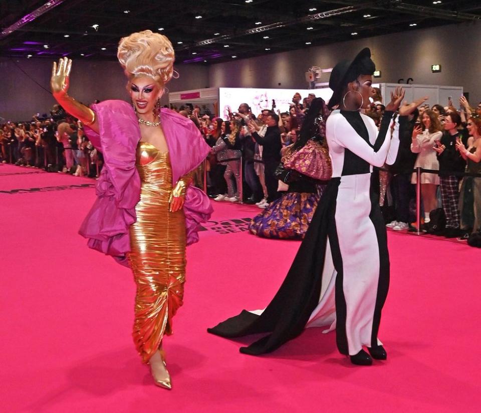 Photo Gallery Dragcon UK 2024 Queens Walk