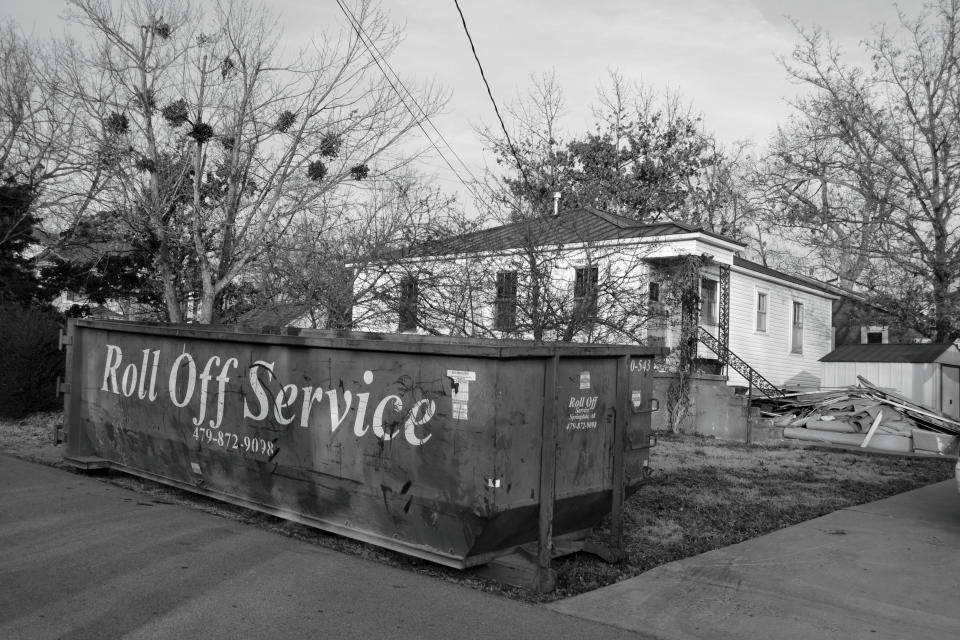 This Yard Was a Sad-Looking Entry