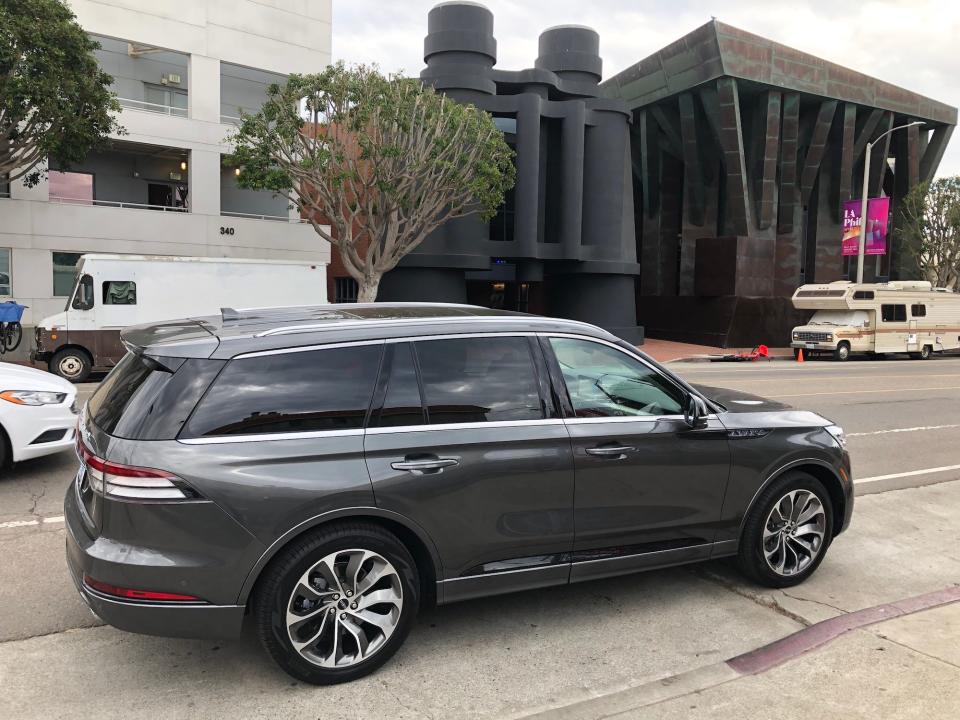 Lincoln Aviator