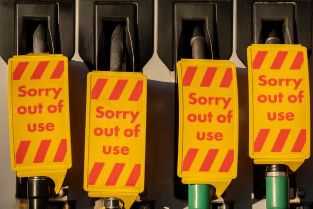 <strong>As the fuel transport crisis continues into its second week, sealed Texaco petrol and diesel pumps are covered in a closed petrol and fuel station in south London.</strong> (Photo: Richard Baker via Getty Images)