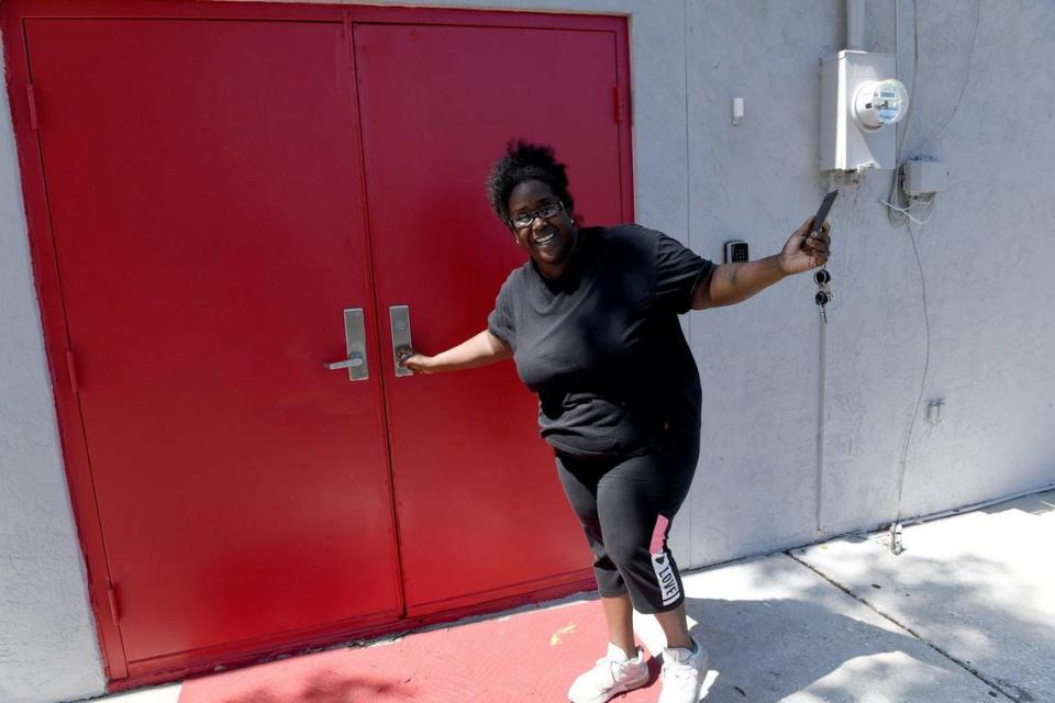 Debra Smith-Coleman tries to open the doors to the former Tallevast Community Center, now called the Center for Success in this Bradenton Herald file photo.