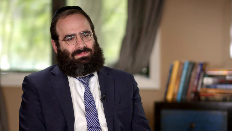 Rabbi Yehudah Kaszirer is the director of Bikur Cholim of Lakewood in New Jersey. The non-profit, which provides intermediary services between healthcare providers and members of the Orthodox Jewish community, mobilized quickly by organizing drives to provide donations of convalescent plasma to combat COVID-19. (NBC News)