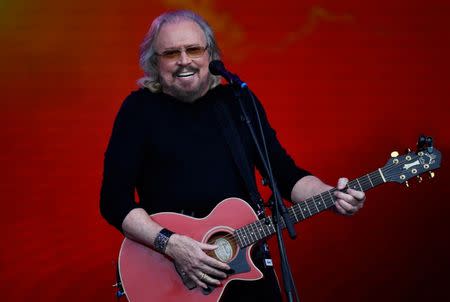 Barry Gibb performs on the Pyramid Stage at Worthy Farm in Somerset during the Glastonbury Festival in Glastonbury, Britain June 25, 2017. REUTERS/Dylan Martinez