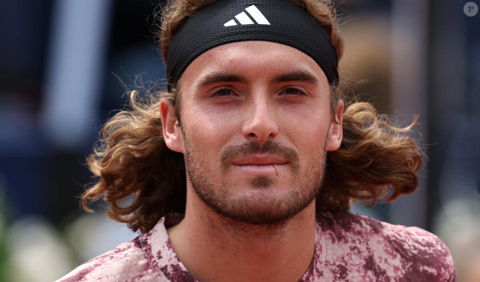 <p>Stefanos Tsitsipas a officialisé son couple avec l'une de ses consoeurs ! </p>
<p>Stefanos Tsitsipas face à Lorenzo Musetti lors du tournoi de l'Open de Barcelone. © David Ramirez/DAX via Zuma Press/Bestimage <br /><br /></p> - © BestImage, Zuma Press/Bestimage