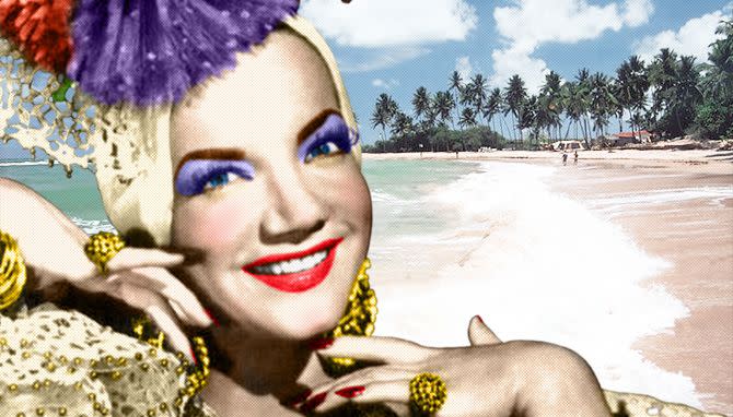 La actriz luso-brasileña Carmen Miranda; de fondo, una playa de brasil / Fotoilustración Andrés Pérez Britez